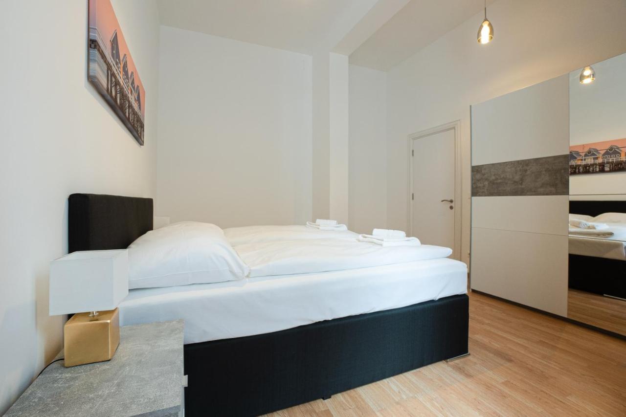 Apartment In The Central Area. 5 Minute'S Walk To The Danube. Вена Экстерьер фото
